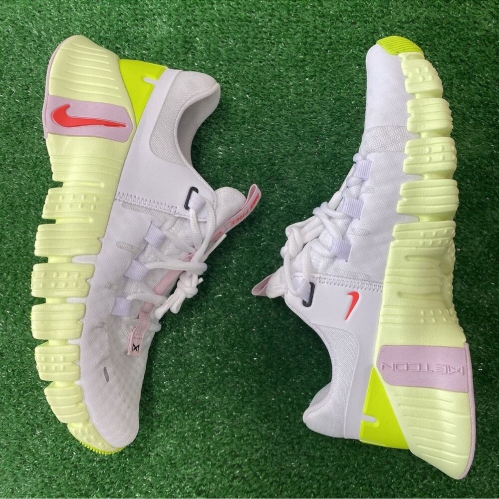 Nike Free Metcon 5 Womens Training/Gym Shoes White Size 8